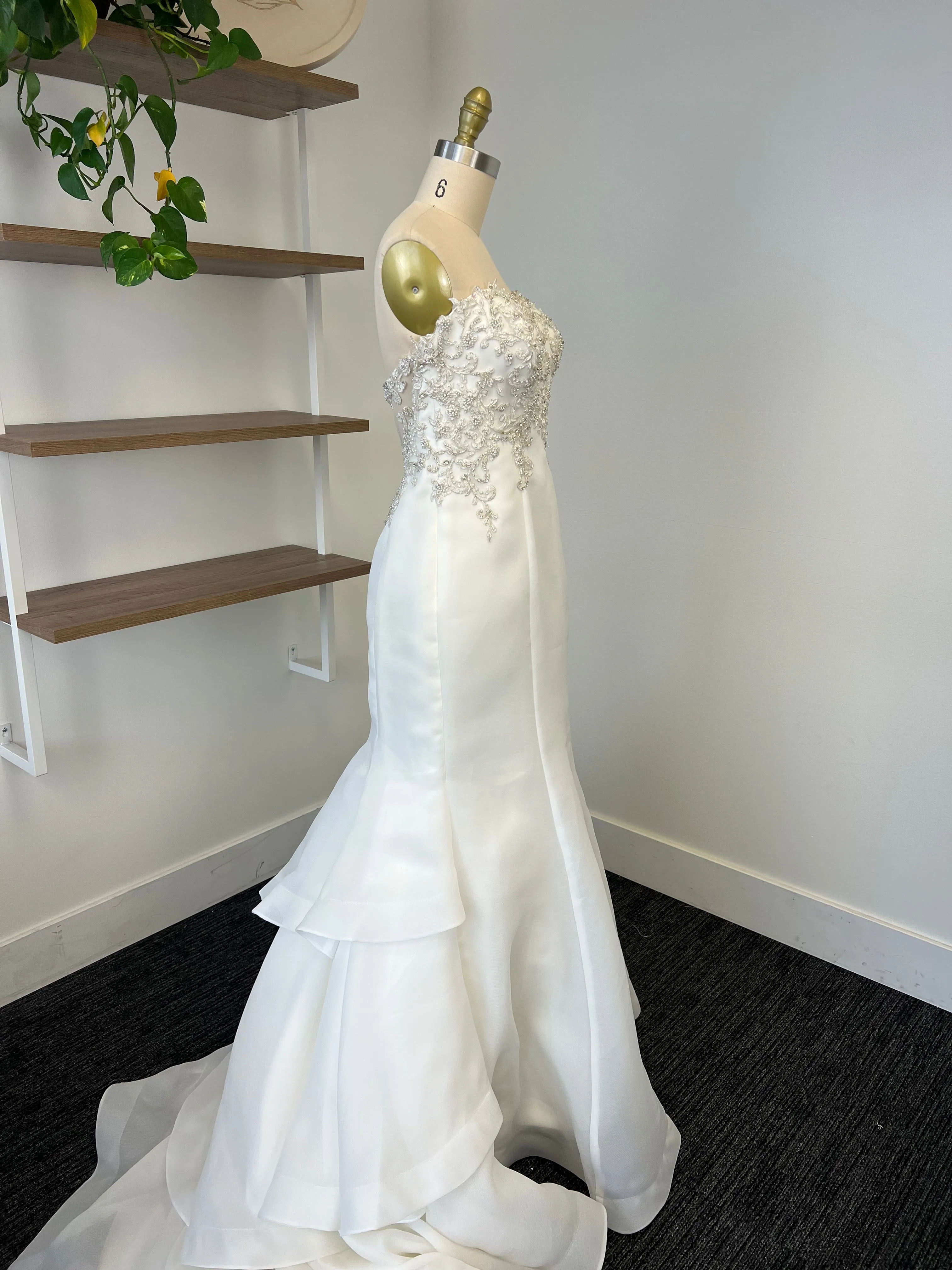 B / Maggie Sottero 8MW474 Size 12