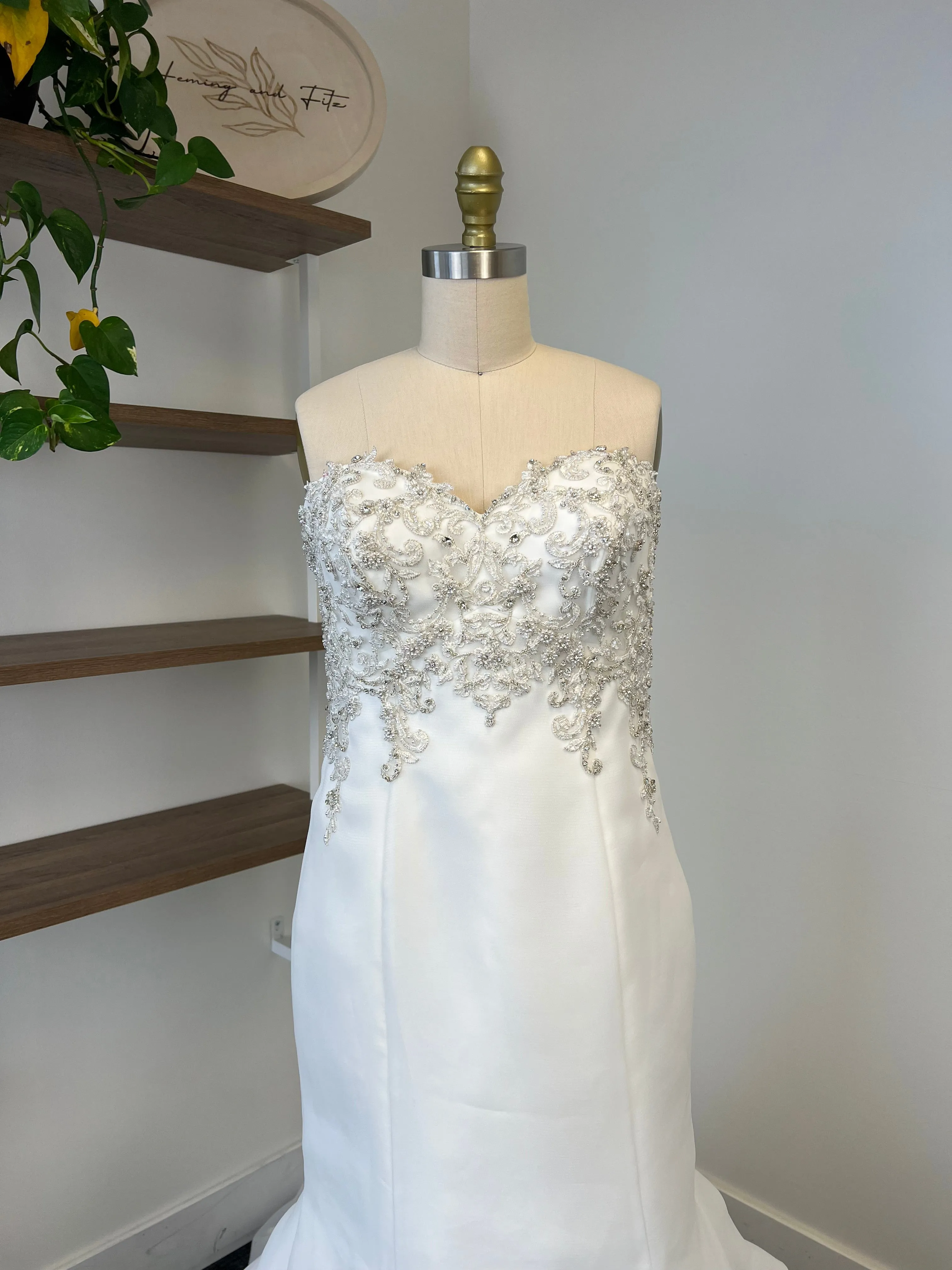 B / Maggie Sottero 8MW474 Size 12