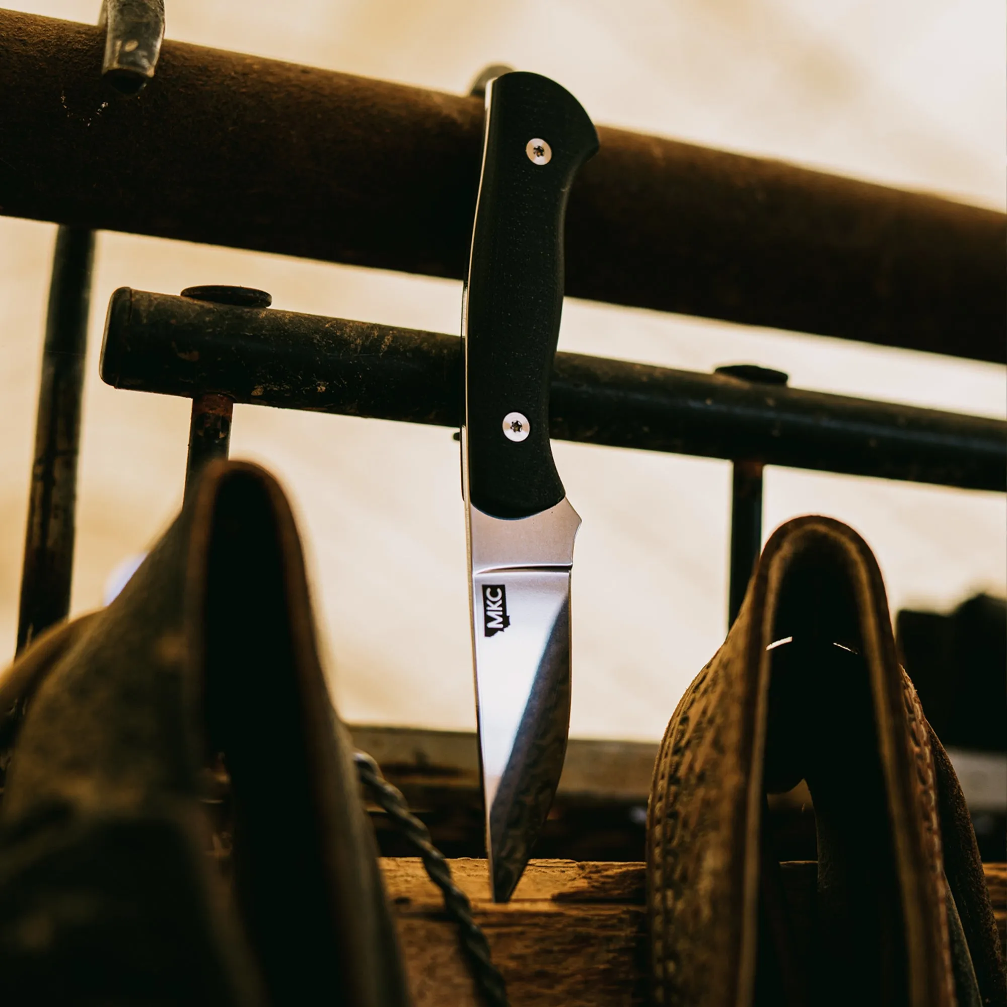 MAGNACUT BLACKFOOT 2.0 - KEEP HAMMERING EDITION - BLACK