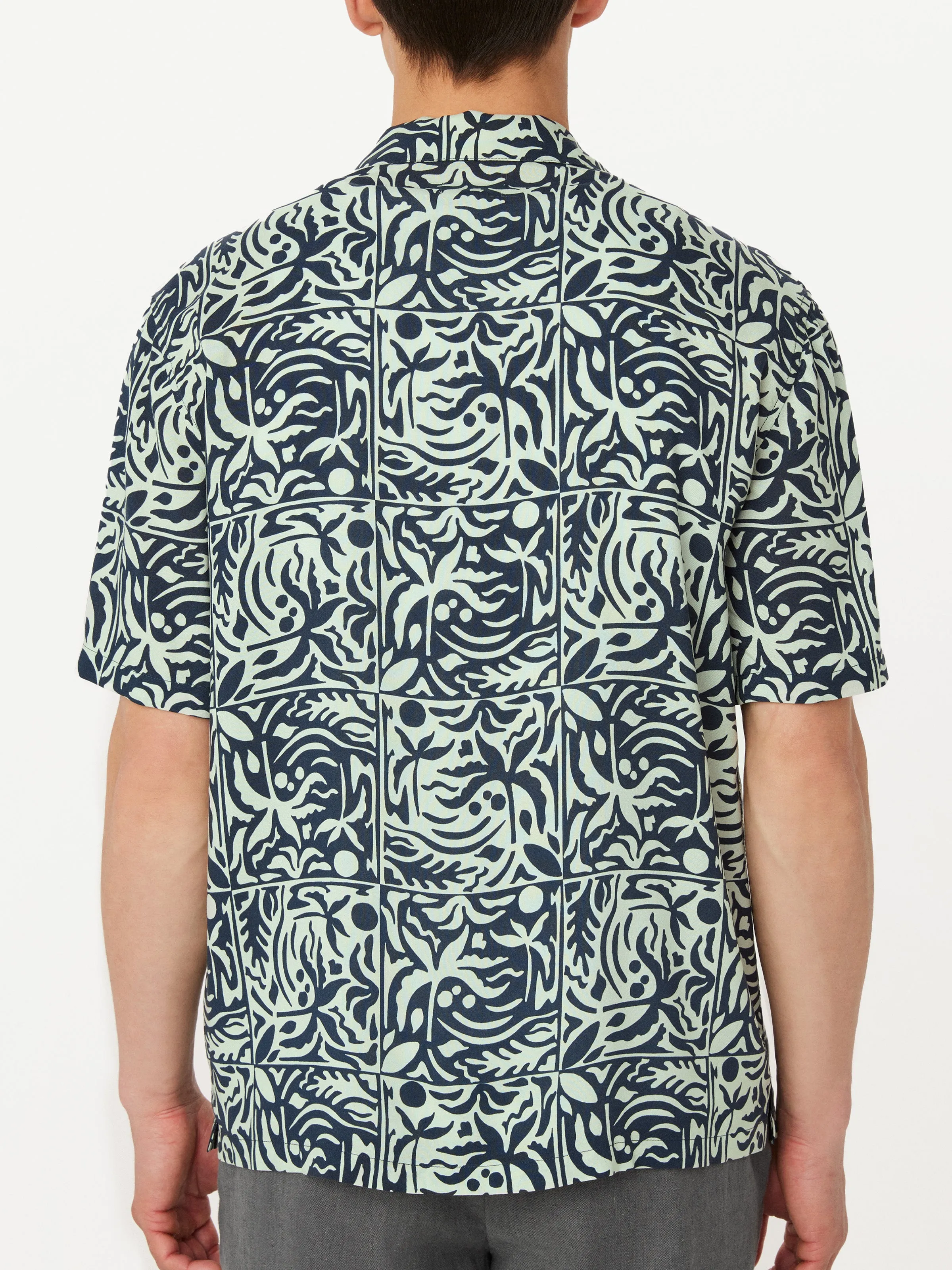 The Printed Camp Collar Shirt in Blueberry